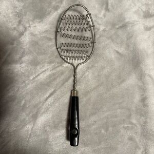 Vintage‎ Androck Coiled Wire Whisk Beater Black Bakelite Handle